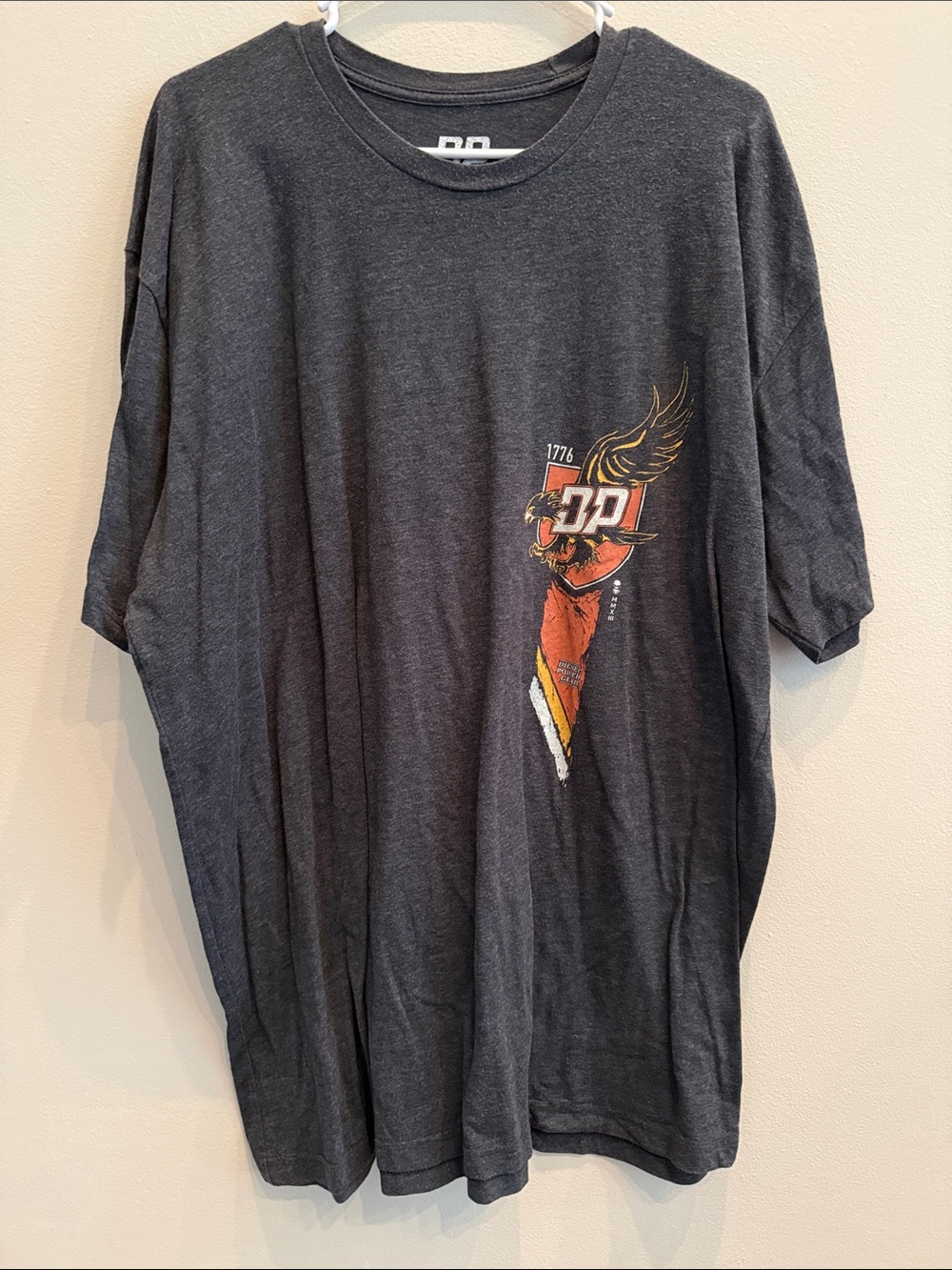 Dark Gray Graphic Men’s T-Shirt with Orange Accent